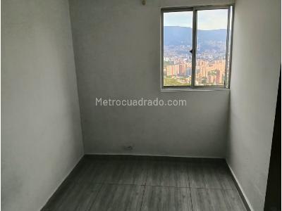 Apartamento en venta en Robledo, Medellín · foto 4 de 14