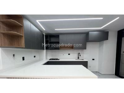 Apartamento en venta en La America, Medellín · foto 3 de 15