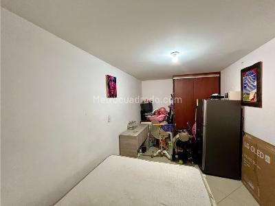 Apartamento en venta en La America, Medellín · foto 10 de 14