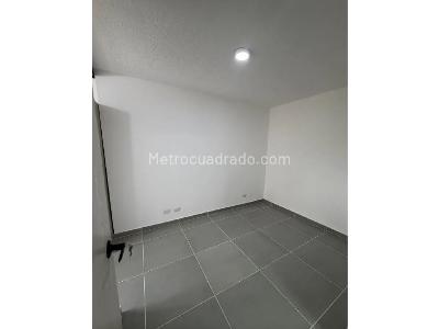 Apartamento de 3 alcobas en venta en El Rincón, Medellín, 57 m² · foto 3 de 11