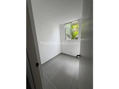 Apartamento de 3 alcobas en venta en El Rincón, Medellín, 57 m² · foto 11 de 11