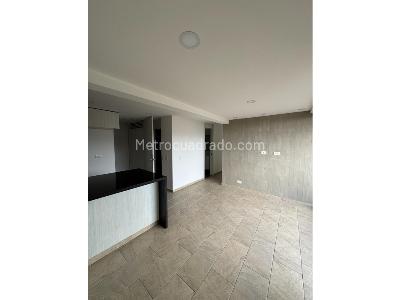Apartamento de 3 alcobas en venta en Los Bernal, Medellín, 68 m² · foto 3 de 20