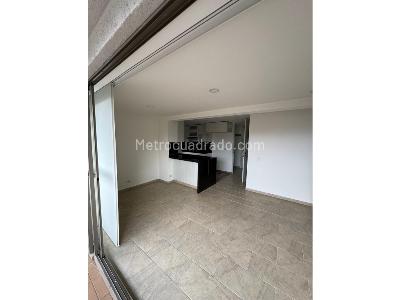 Apartamento de 3 alcobas en venta en Los Bernal, Medellín, 68 m² · foto 5 de 20