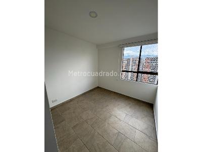 Apartamento de 3 alcobas en venta en Los Bernal, Medellín, 68 m² · foto 8 de 20