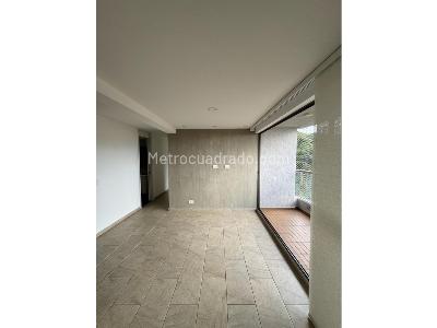 Apartamento de 3 alcobas en venta en Los Bernal, Medellín, 68 m² · foto 13 de 20