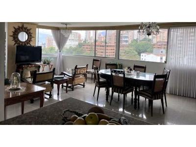 Apartamento de 3 alcobas en venta en El Poblado, Medellín, 206 m² · foto 2 de 20