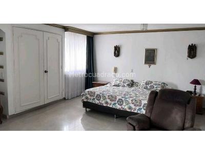 Apartamento de 3 alcobas en venta en El Poblado, Medellín, 206 m² · foto 12 de 20