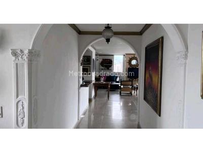 Apartamento de 3 alcobas en venta en El Poblado, Medellín, 206 m² · foto 19 de 20