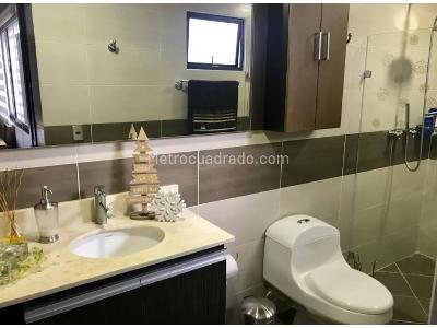 Apartamento de 2 alcobas en venta en Belen Malibu, Medellín, 64 m² · foto 7 de 11