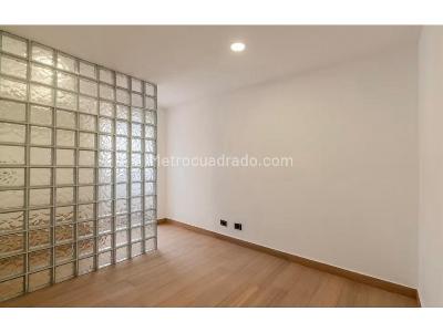 Apartamento de 3 alcobas en venta en Naranjal, Medellín, 106 m² · foto 3 de 6
