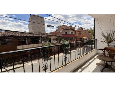 Casa de 4 alcobas en venta en La Paz, Envigado, 122 m² · foto 1 de 12