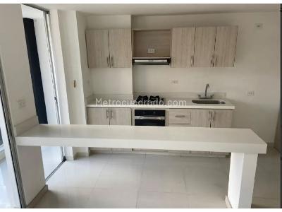 Apartamento de 3 alcobas en venta en La Pilarica, Medellín, 80 m² · foto 2 de 19