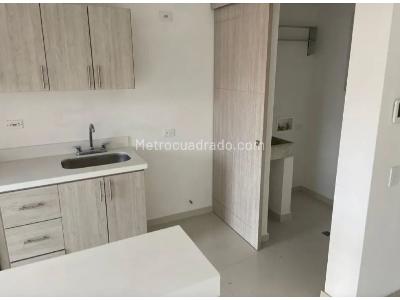Apartamento de 3 alcobas en venta en La Pilarica, Medellín, 80 m² · foto 3 de 19