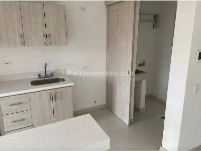 Apartamento de 3 alcobas en venta en La Pilarica, Medellín, 80 m² · foto 5 de 19