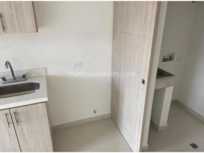 Apartamento de 3 alcobas en venta en La Pilarica, Medellín, 80 m² · foto 6 de 19
