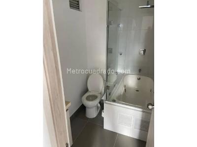 Apartamento de 3 alcobas en venta en La Pilarica, Medellín, 80 m² · foto 8 de 19