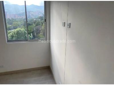 Apartamento de 3 alcobas en venta en La Pilarica, Medellín, 80 m² · foto 18 de 19