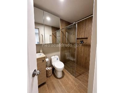 Casa de 5 alcobas en venta en Lorena, Medellín, 166 m² · foto 12 de 20