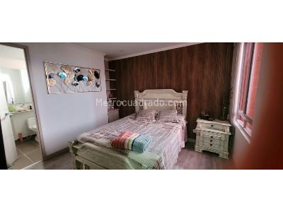 Apartamento de 3 alcobas en venta en Calasanz, Medellín, 85 m² · foto 9 de 17