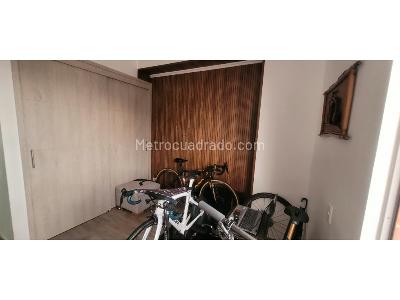 Apartamento de 3 alcobas en venta en Calasanz, Medellín, 85 m² · foto 10 de 17