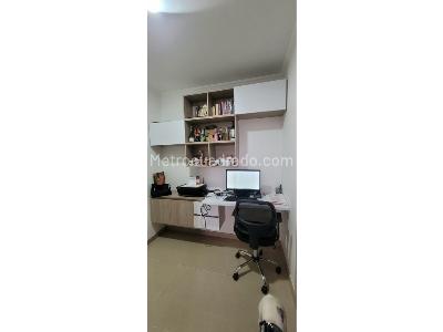 Apartamento de 3 alcobas en venta en Calasanz, Medellín, 85 m² · foto 13 de 17
