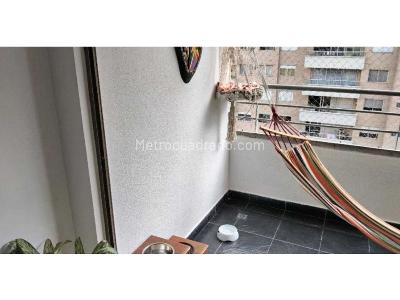 Apartamento de 3 alcobas en venta en Calasanz, Medellín, 76 m² · foto 7 de 10