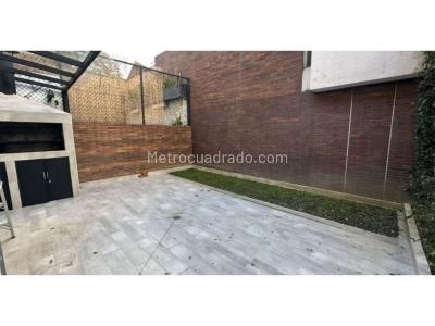 Casa de 3 alcobas en venta en Loma El Atravesado, Envigado, 290 m² · foto 3 de 20