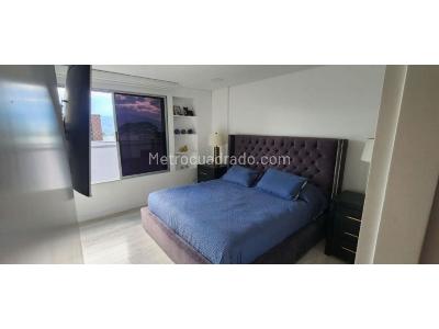 Casa de 3 alcobas en venta en Loma El Atravesado, Envigado, 290 m² · foto 17 de 20