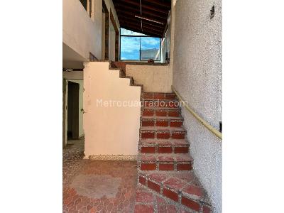 Casa de 5 alcobas en venta en La Magnolia, Envigado, 168 m² · foto 2 de 20