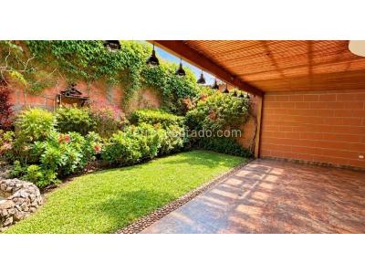 Casa de 4 alcobas en venta en El Escobero, Envigado, 182 m² · foto 5 de 20