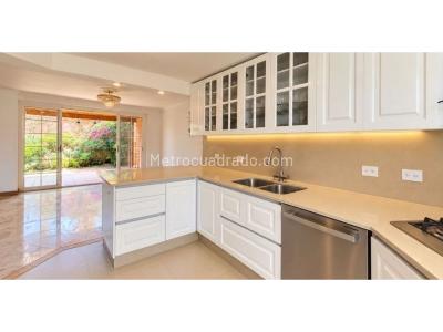 Casa de 4 alcobas en venta en El Escobero, Envigado, 182 m² · foto 10 de 20