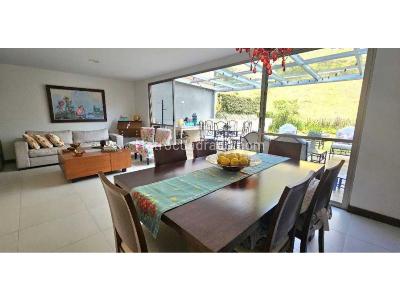 Casa de 3 alcobas en venta en Envigado, Envigado, 220 m² · foto 5 de 16