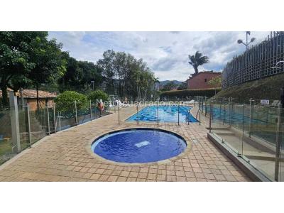 Casa de 3 alcobas en venta en Envigado, Envigado, 220 m² · foto 15 de 16