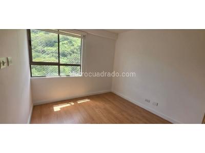 Apartamento de 3 alcobas en venta en Los Bernal, Medellín, 96 m² · foto 6 de 8