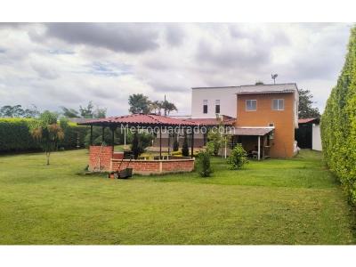 Casa de 4 alcobas en venta en Pueblo Tapao, Armenia, 196 m² · foto 10 de 20