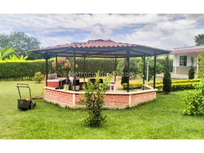 Casa de 4 alcobas en venta en Pueblo Tapao, Armenia, 196 m² · foto 16 de 20