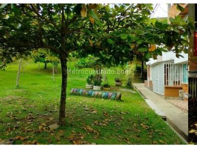 Casa de 4 alcobas en venta en Llano Grande, Pereira, 70 m² · foto 2 de 4