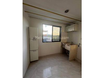 Apartamento en venta en Corales, Pereira · foto 4 de 9