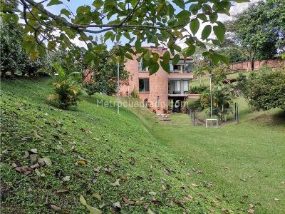 Casa de 4 alcobas en venta en Cerritos, Pereira · foto 8 de 20
