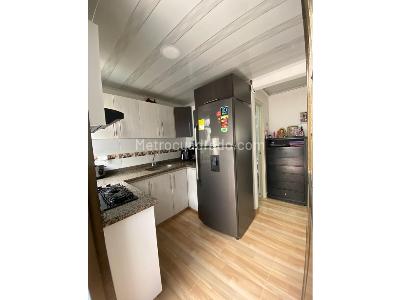 Apartamento de 3 alcobas en venta en La Francia Manizales, Manizales, 62 m² · foto 2 de 10