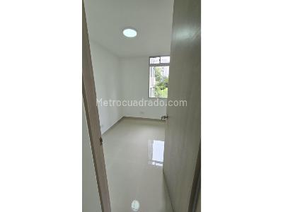 Apartamento de 3 alcobas en venta en Robledo Aurora Pedregal, Medellín, 47 m² · foto 5 de 10