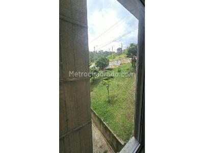 Apartamento de 3 alcobas en venta en Robledo Aurora Pedregal, Medellín, 47 m² · foto 6 de 10