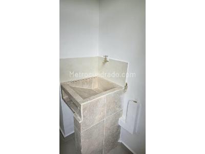 Apartamento de 3 alcobas en venta en Robledo Aurora Pedregal, Medellín, 47 m² · foto 9 de 10