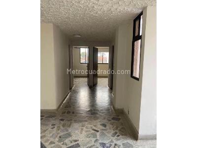 Apartamento de 3 alcobas en venta en Los Alamendros, Pereira, 50 m² · foto 6 de 7