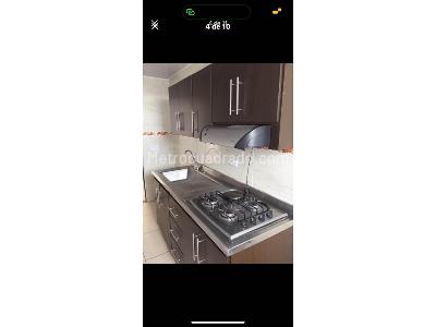 Apartamento de 3 alcobas en venta en Los Alamendros, Pereira, 50 m² · foto 2 de 7