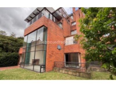 Apartamento de 4 alcobas en venta en Bella Suiza, Bogotá, 284 m² · foto 11 de 16