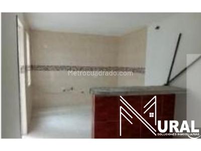 Casa de 4 alcobas en venta en El Peñon, Girardot, 92 m² · foto 2 de 6