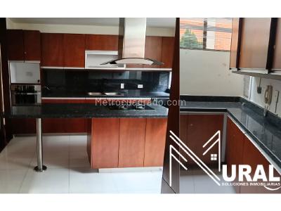 Casa en Venta, Bosque De Pinos, Bogotá D.C.