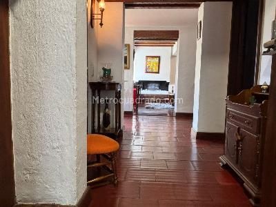 Apartamento de 3 alcobas en venta en Lindaraja, Bogotá, 175 m² · foto 2 de 20