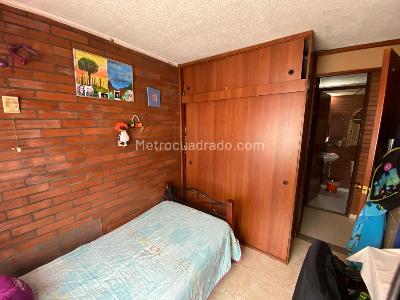 Apartamento de 3 alcobas en venta en Altos De San Jorge, Bogotá, 54 m² · foto 3 de 16